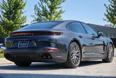 2025 Porsche Panamera 4