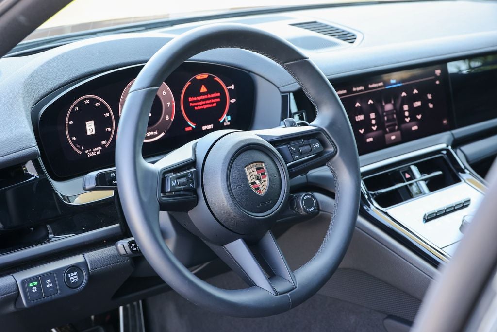 2025 Porsche Panamera 4
