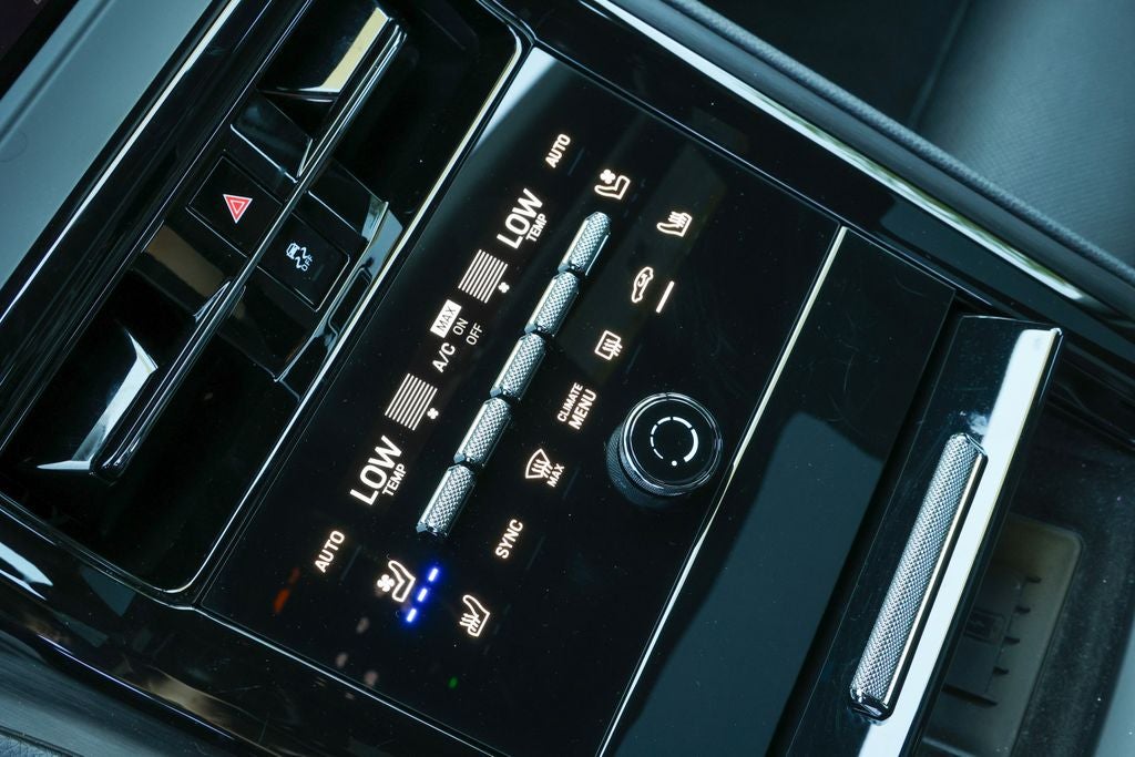 2025 Porsche Panamera 4