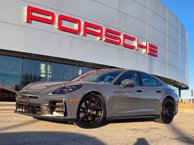 2025 Porsche Panamera 4
