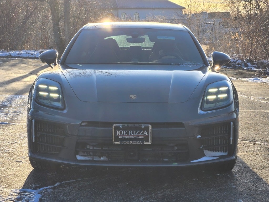 2025 Porsche Panamera 4
