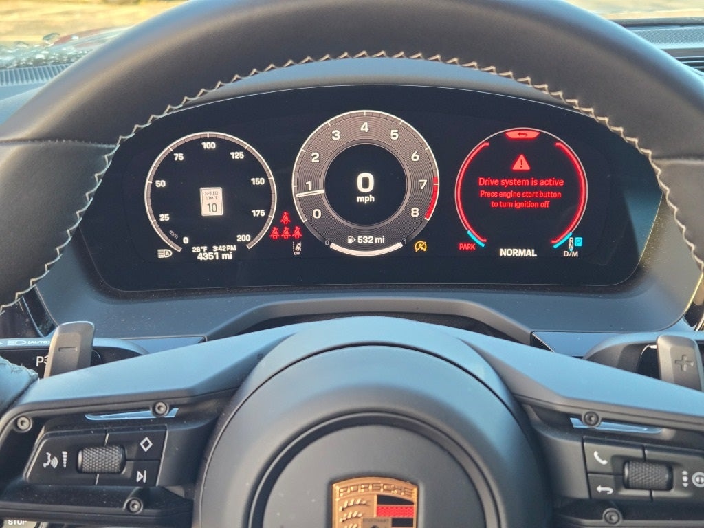 2025 Porsche Panamera 4