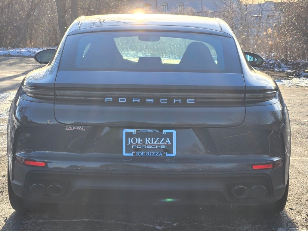 2025 Porsche Panamera 4