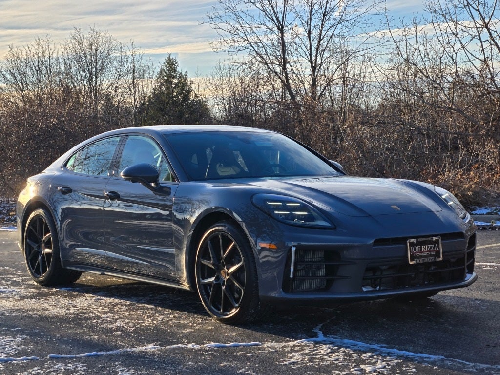 2025 Porsche Panamera 4