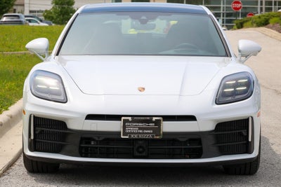 2025 Porsche Panamera 4