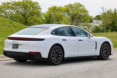 2025 Porsche Panamera 4