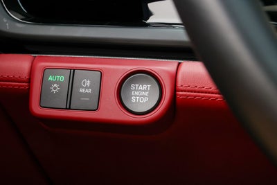 2025 Porsche Panamera 4