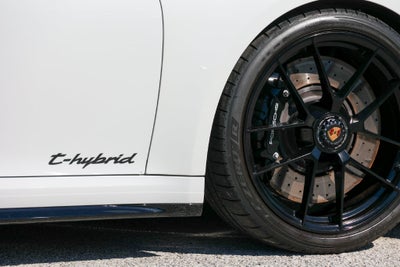 2026 Porsche 911 Carrera GTS