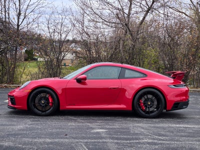2024 Porsche 911 Carrera 4 GTS