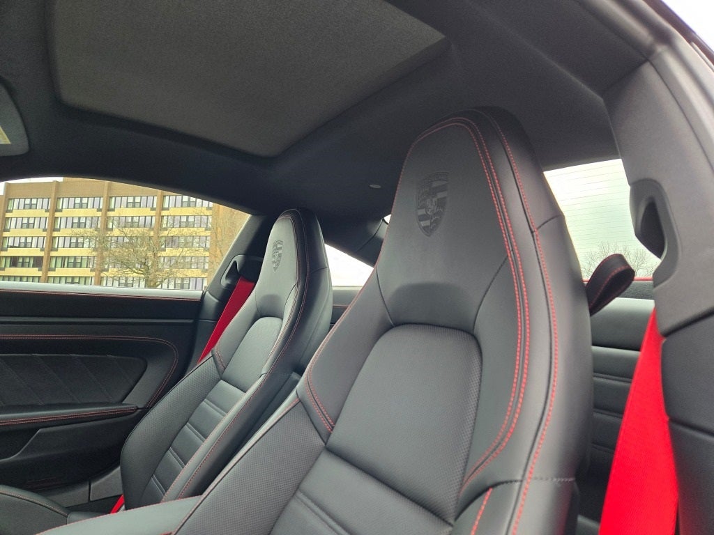 2024 Porsche 911 Carrera 4 GTS