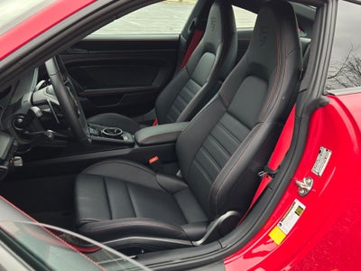 2024 Porsche 911 Carrera 4 GTS