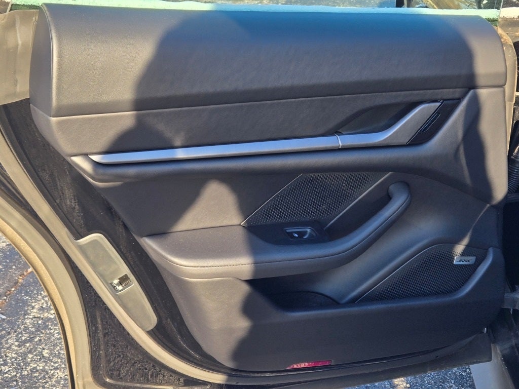 2025 Porsche Taycan 4S