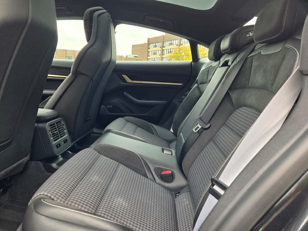 2025 Porsche Taycan 4S