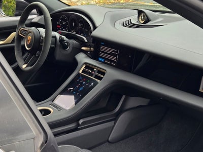 2025 Porsche Taycan 4S