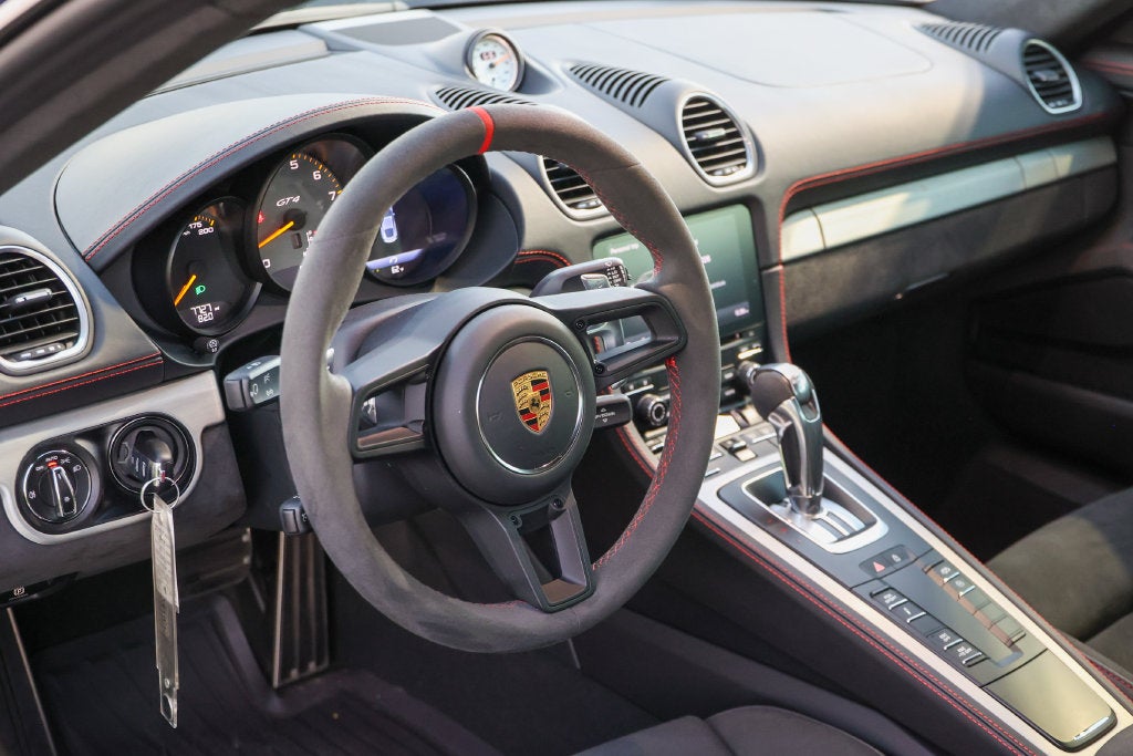 2021 Porsche 718 Cayman GT4