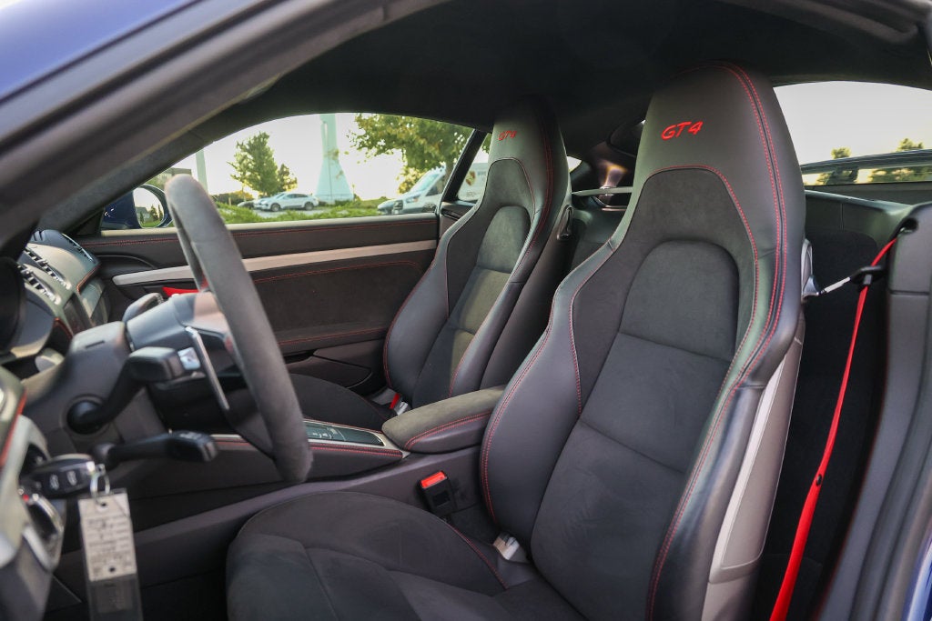 2021 Porsche 718 Cayman GT4