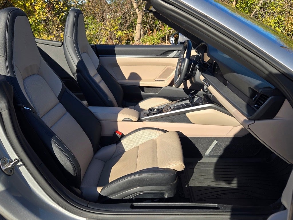 2025 Porsche 911 Base