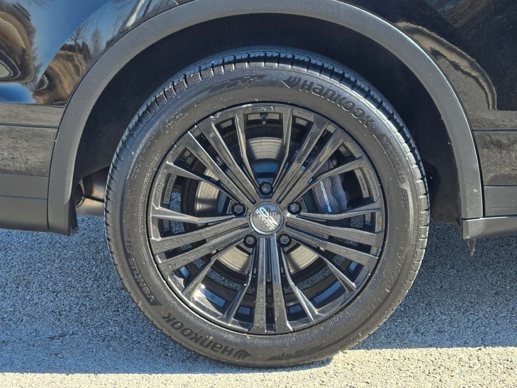 2018 Porsche Cayenne Base