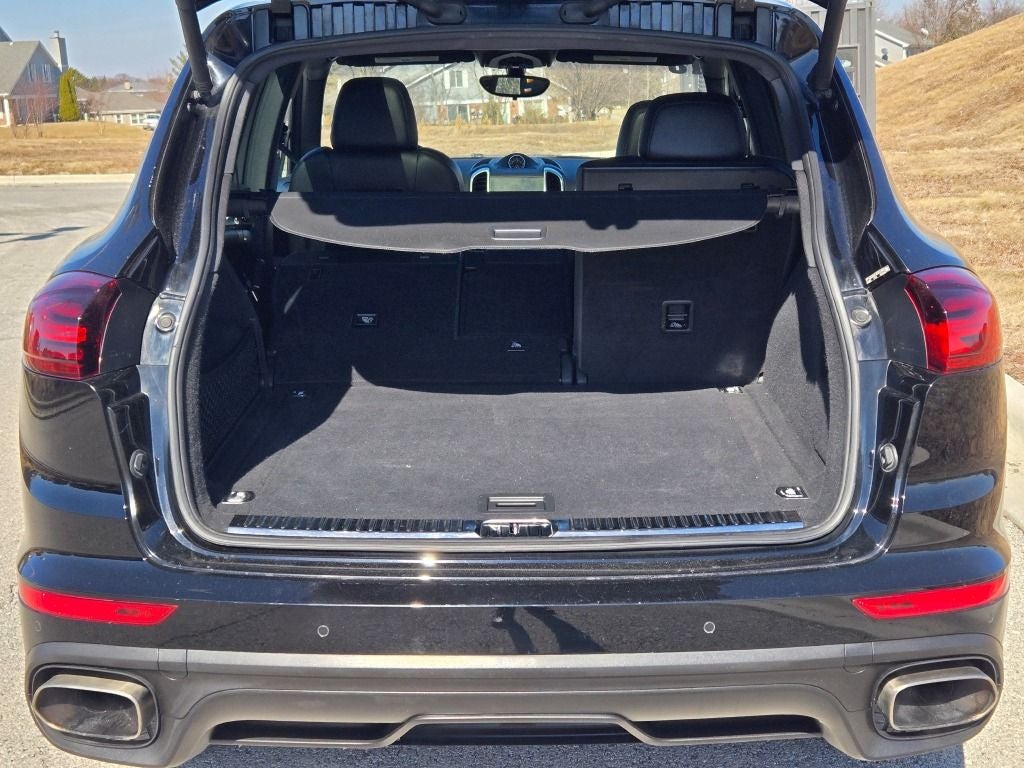 2018 Porsche Cayenne Base