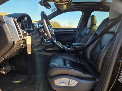 2018 Porsche Cayenne Base