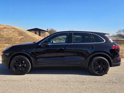 2018 Porsche Cayenne Base