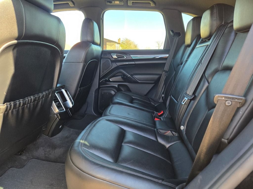 2018 Porsche Cayenne Base