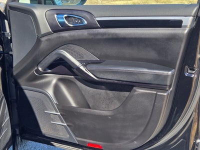 2018 Porsche Cayenne Base