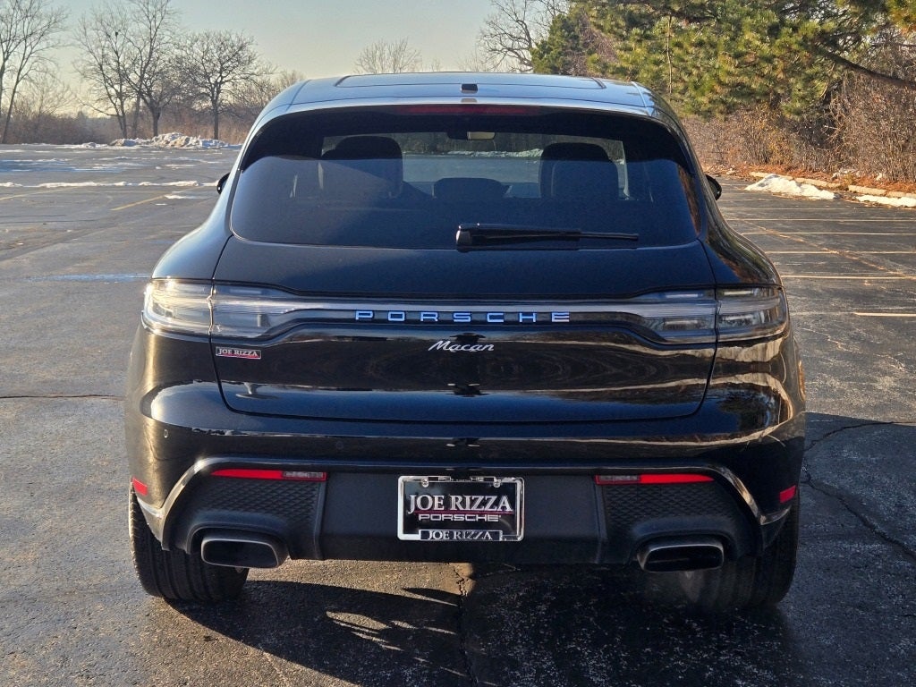 2025 Porsche Macan Base
