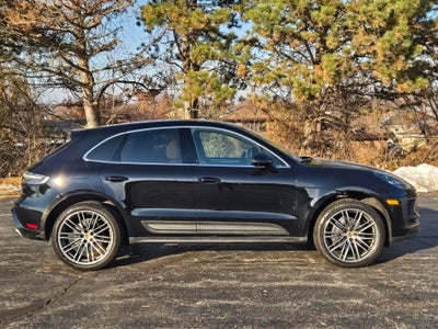 2025 Porsche Macan Base