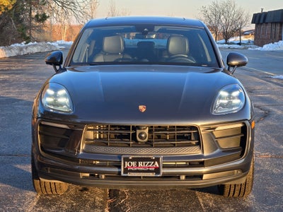2025 Porsche Macan Base