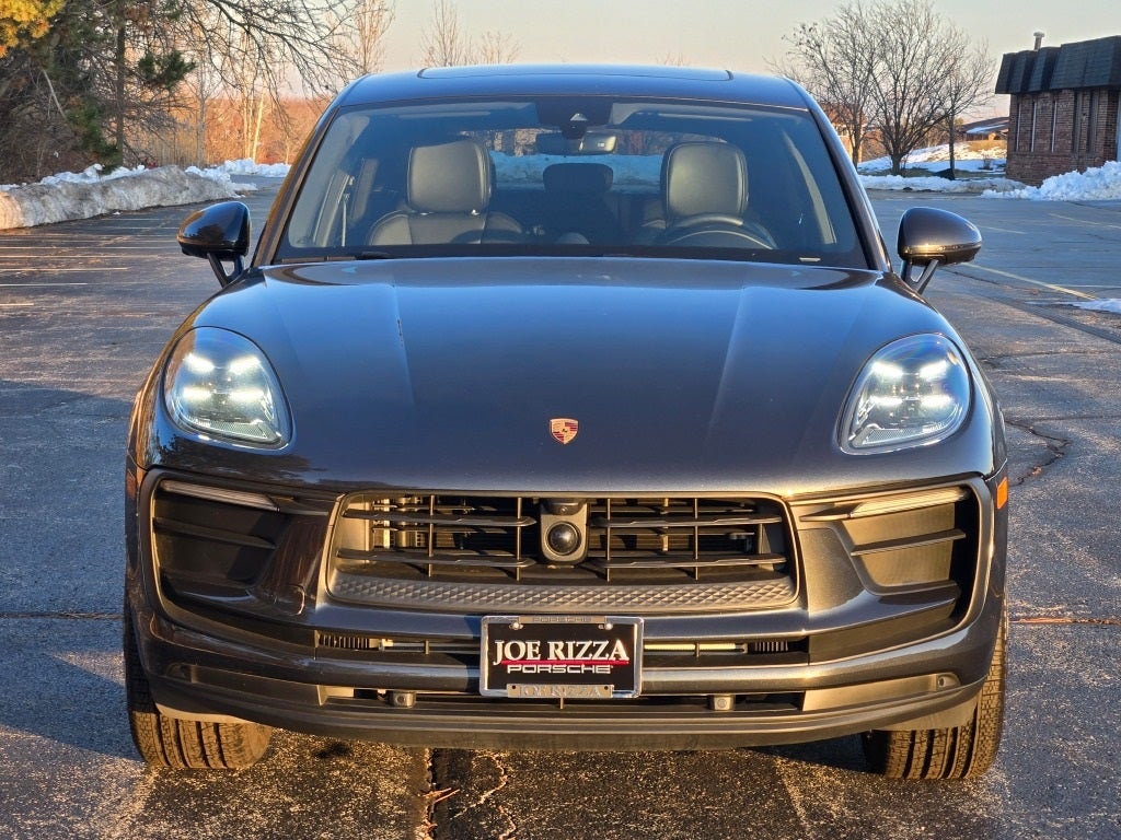 2025 Porsche Macan Base