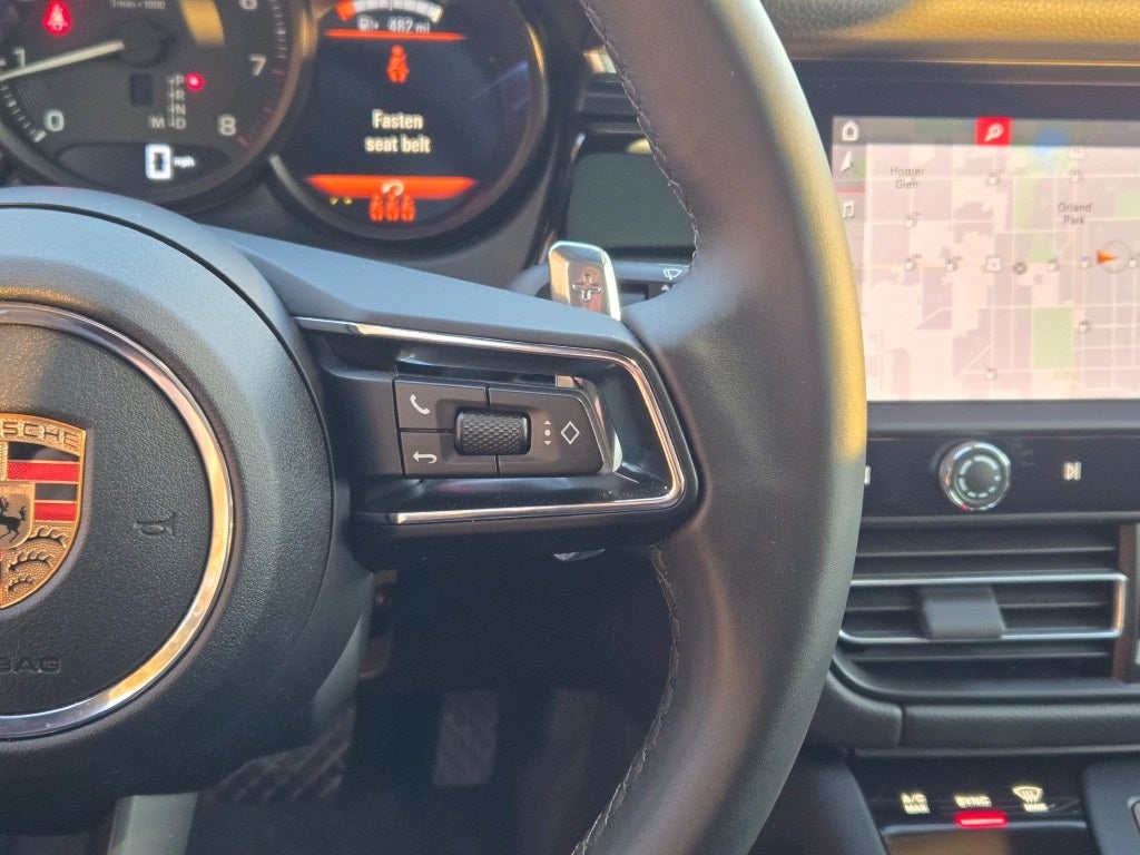 2025 Porsche Macan Base