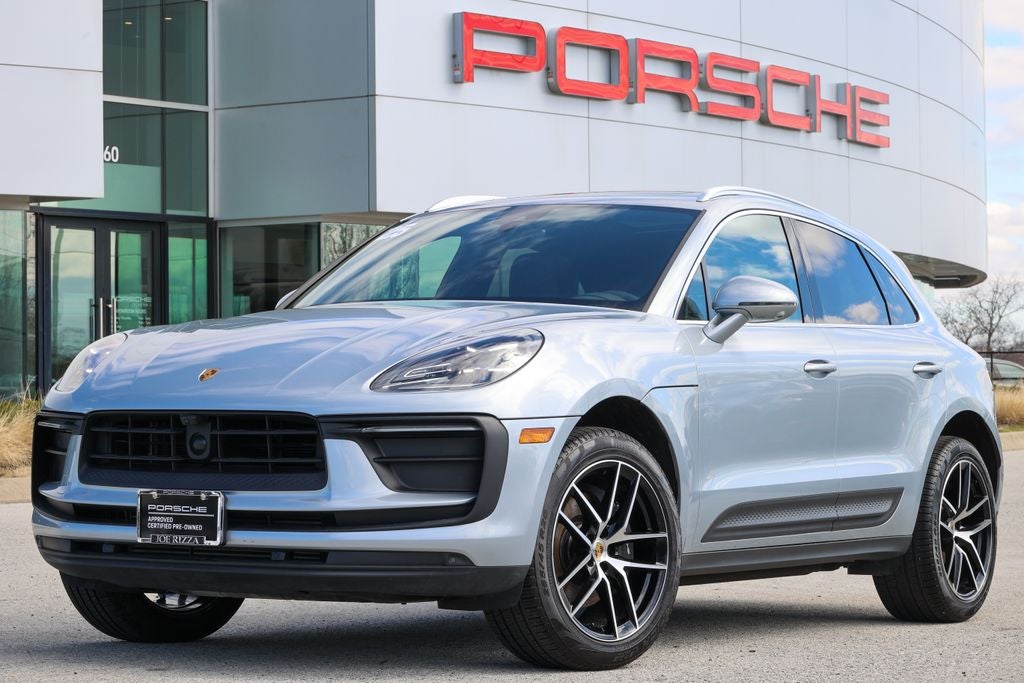 2025 Porsche Macan Base