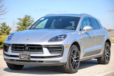 2025 Porsche Macan Base