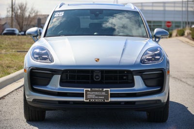2025 Porsche Macan Base