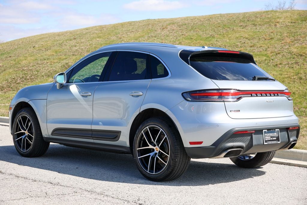 2025 Porsche Macan Base