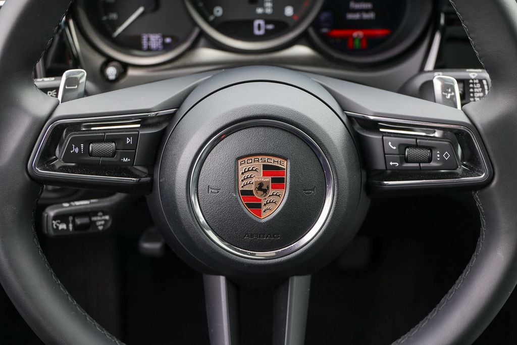 2026 Porsche Macan Base
