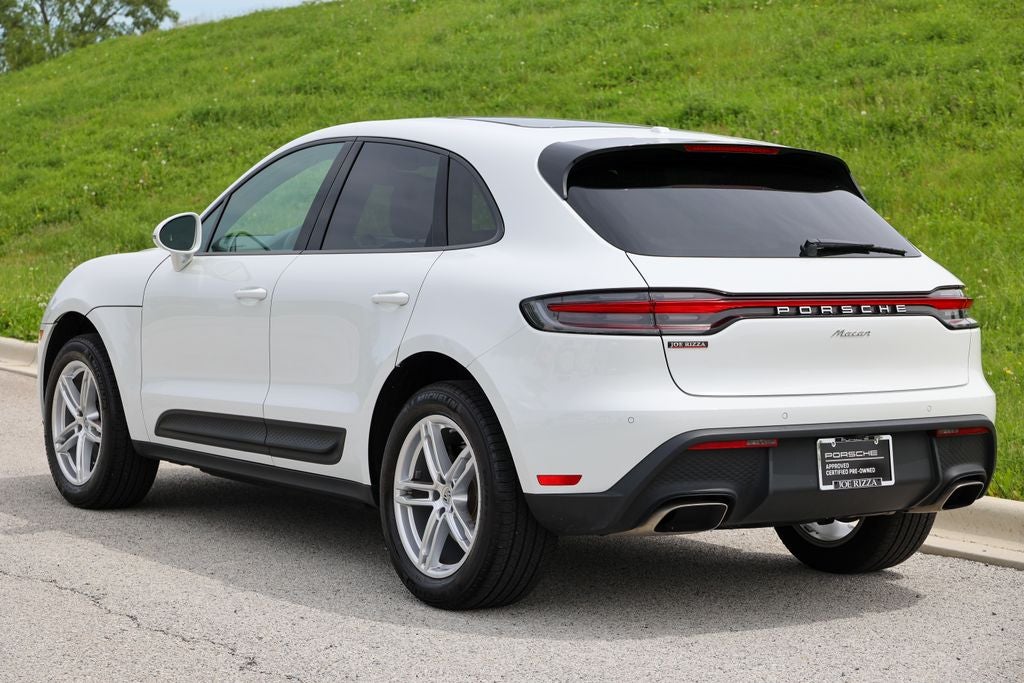 2026 Porsche Macan Base