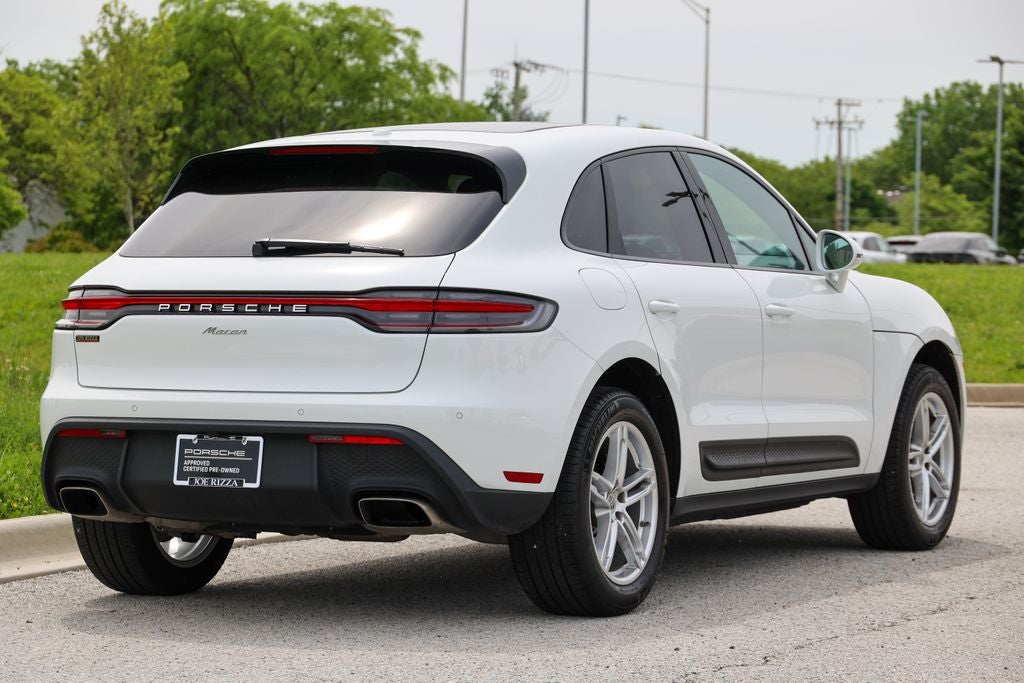 2026 Porsche Macan Base