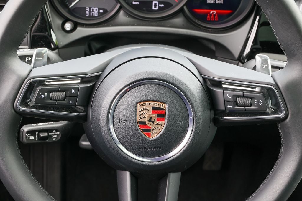 2026 Porsche Macan Base