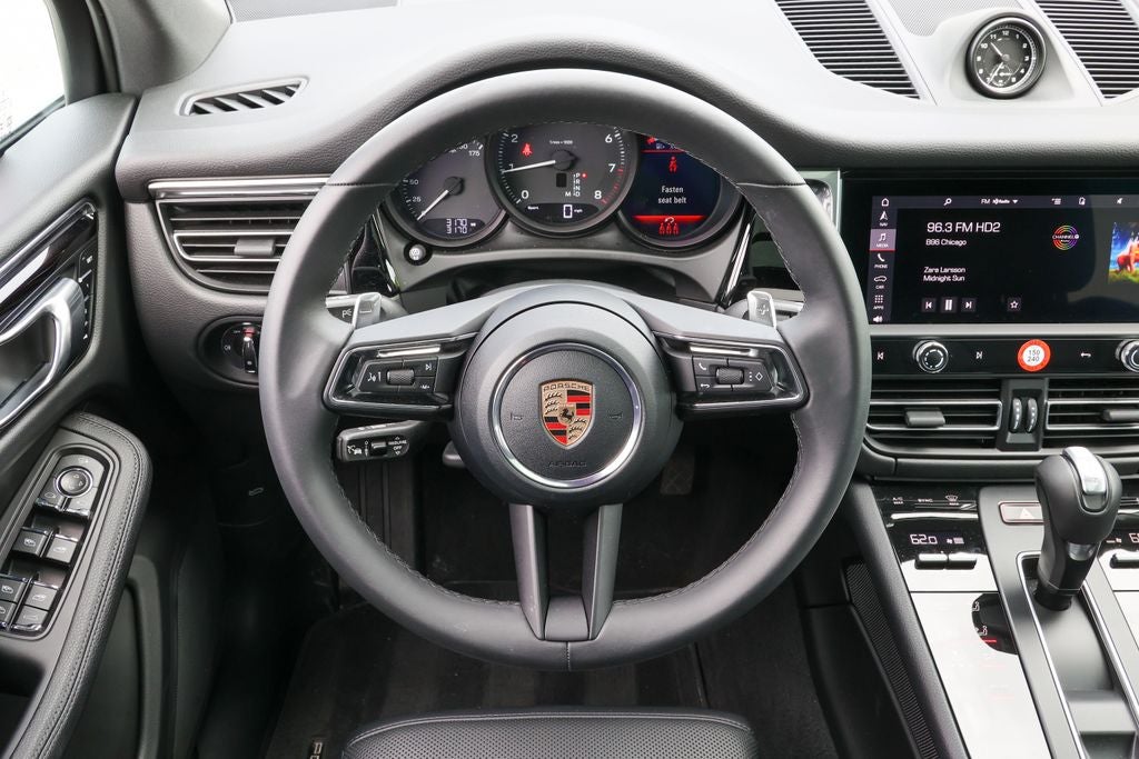2026 Porsche Macan Base