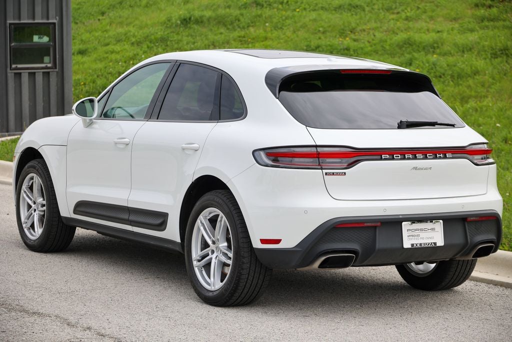 2026 Porsche Macan Base