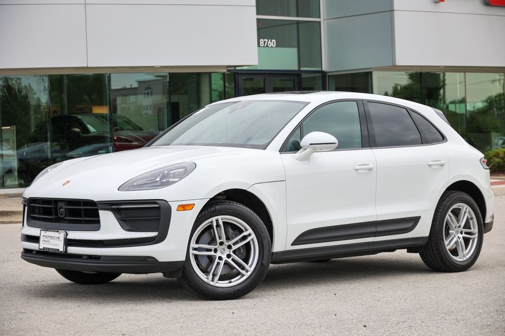 2026 Porsche Macan Base