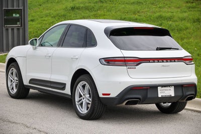 2026 Porsche Macan Base