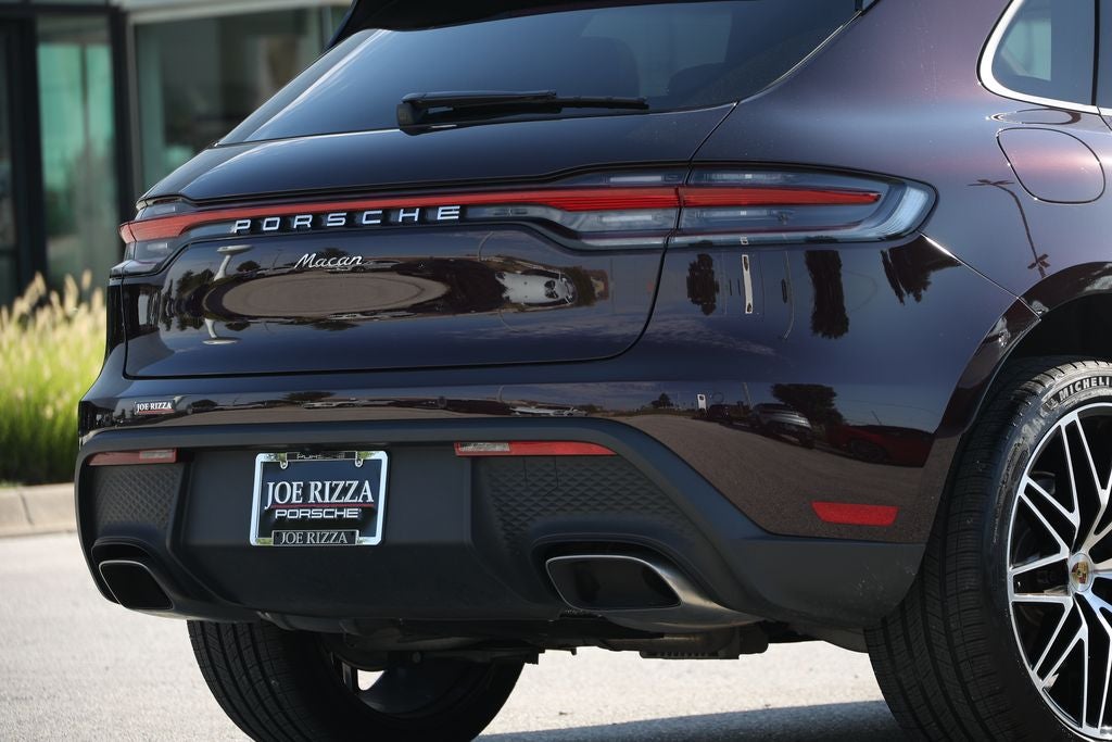2026 Porsche Macan Base