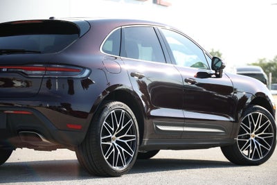 2026 Porsche Macan Base
