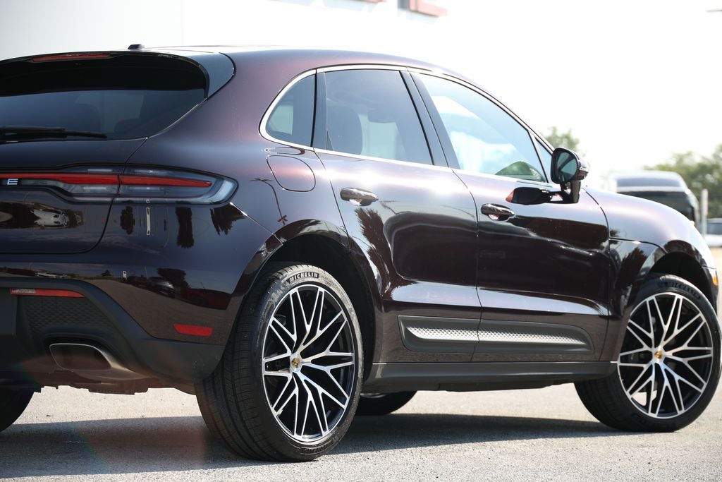 2026 Porsche Macan Base