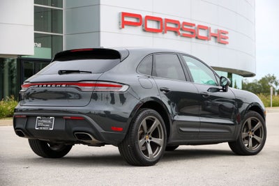 2026 Porsche Macan Base