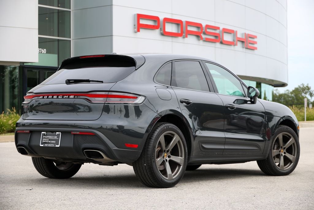 2026 Porsche Macan Base