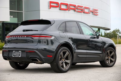 2026 Porsche Macan Base